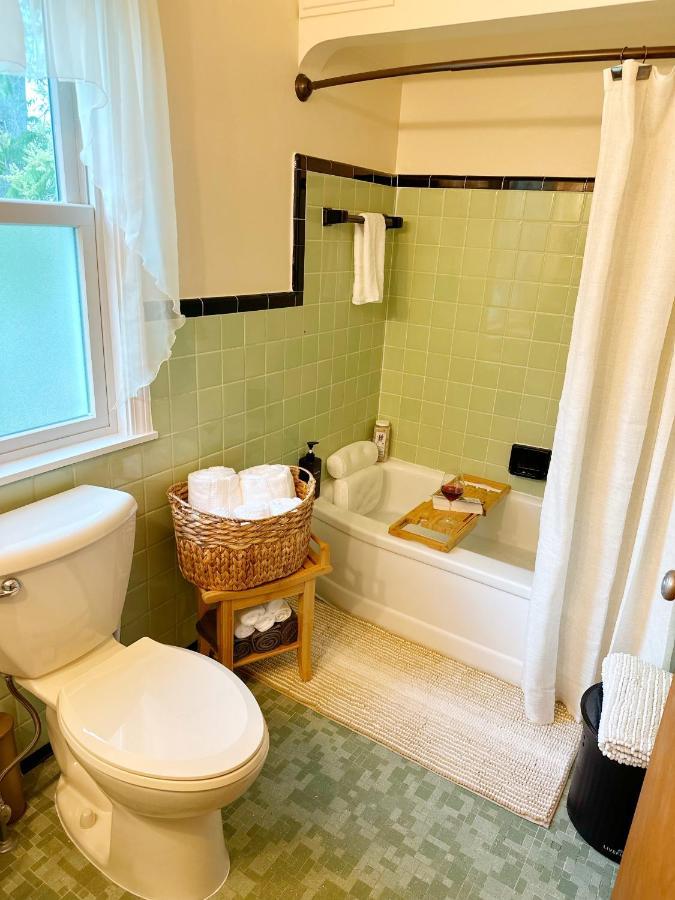 Cozy, Private Loft 15 Min Away From Downtown Detroit Apartamento Grosse Pointe Park Exterior foto